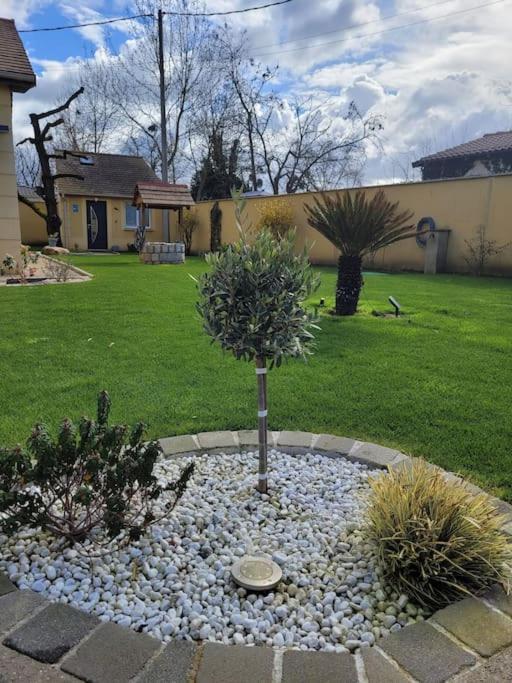 فيلا Petite Dependance Privee Precy-sur-Marne المظهر الخارجي الصورة